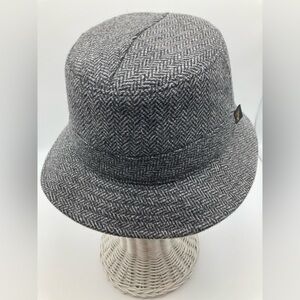 Mucros Weavers Irish Women's Hat Cap Gray Wool Tweed Made in Ireland Retro